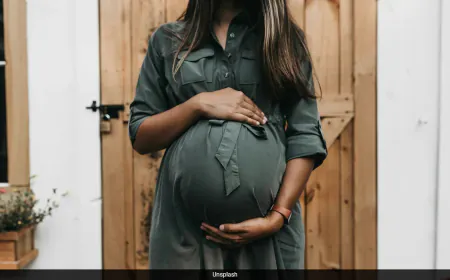 Why Chinese Women Are Doing Maternity Photoshoots With Fake Baby Bumps