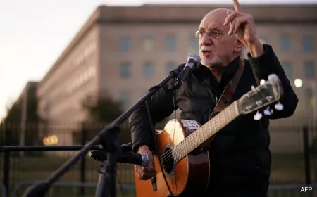 Peter Yarrow Of Musical Group 'Peter, Paul And Mary' Dies At 86