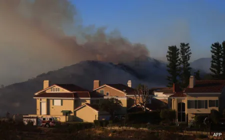 Los Angeles Residents Asked To Stay Indoors To Avoid Toxic Wildfire Smoke