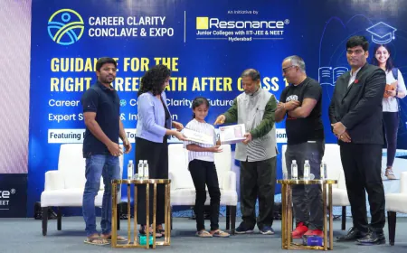 Mega ResoFast 2026 – Top 100 Achievers Awarded Tablets by Resonance